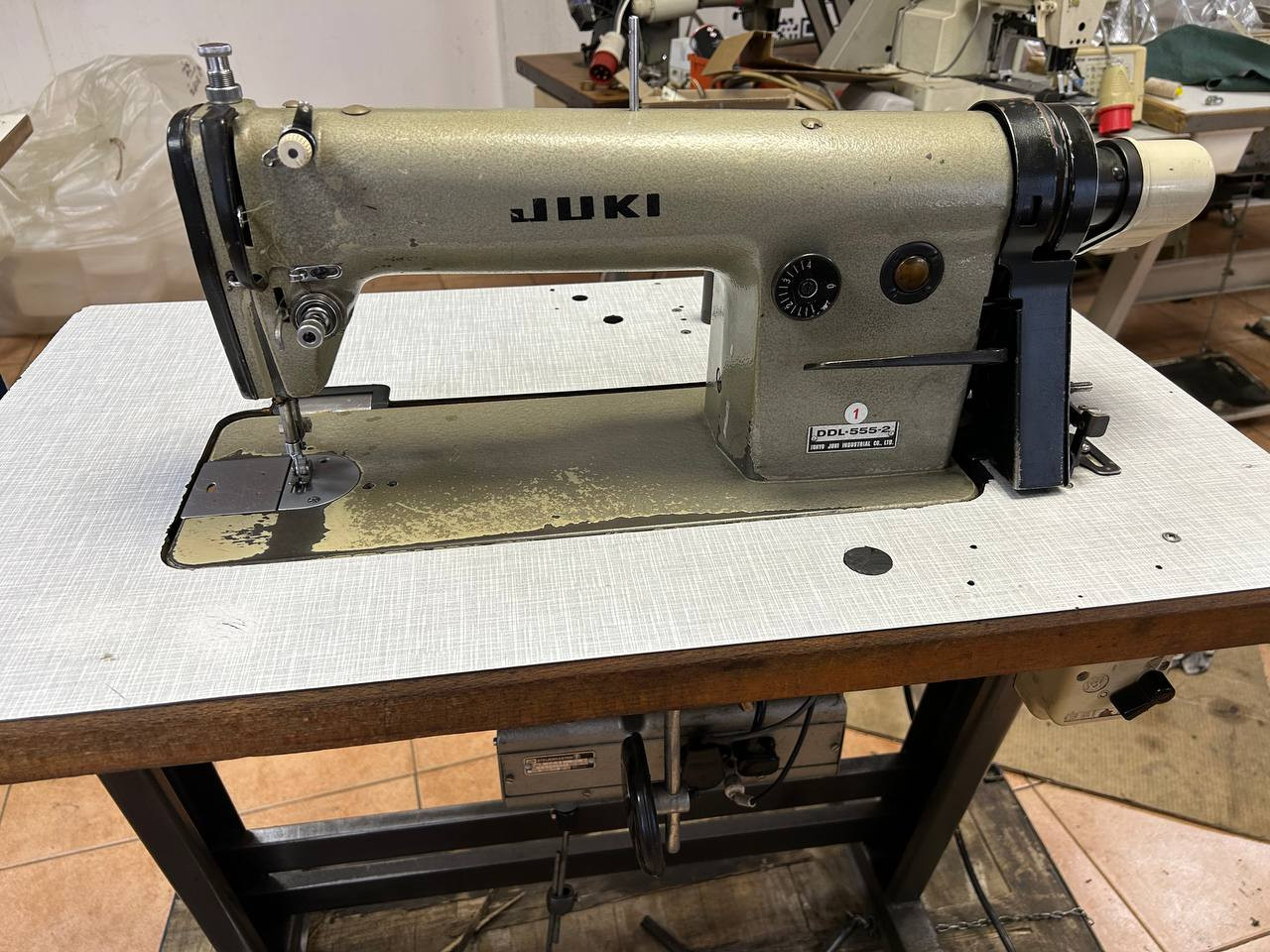 Швейна машина б/в Juki DDL-555-2