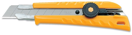 Нож с зажимом Olfa 18mm L-1
